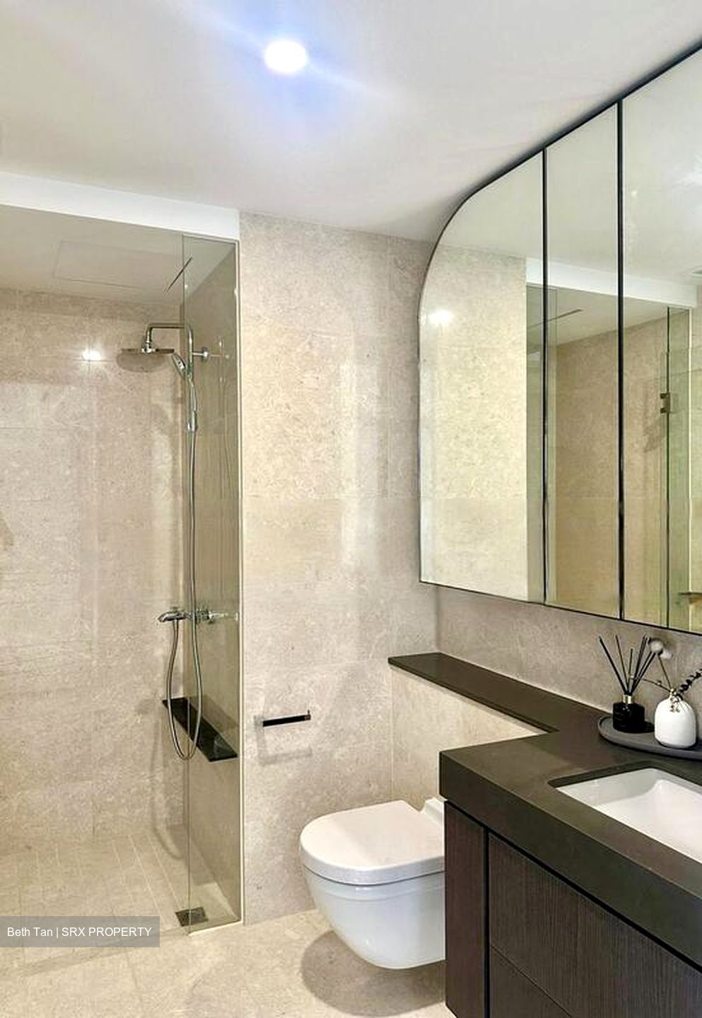 Avenue South Residence (D3), Apartment #484670421